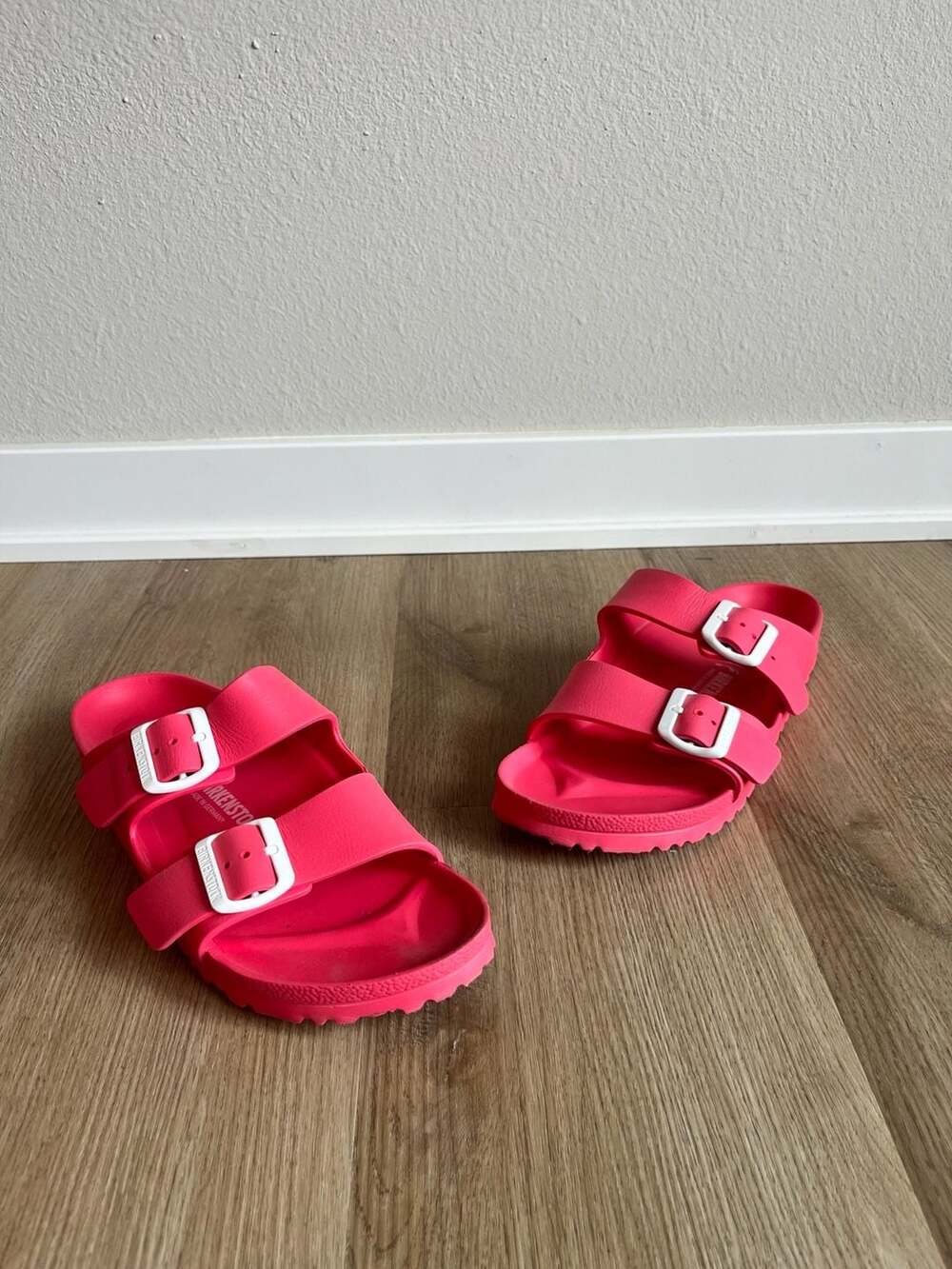 Birkenstock, Arizona Essentials Double Strap Waterproof Sandals, Pink, US 9 (40)